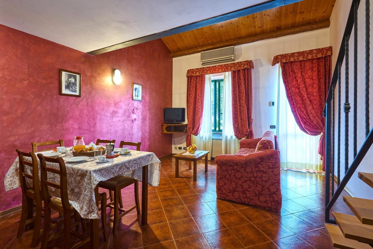 Casanova - Family Apartments Residence San Quirico dʼOrcia Kültér fotó