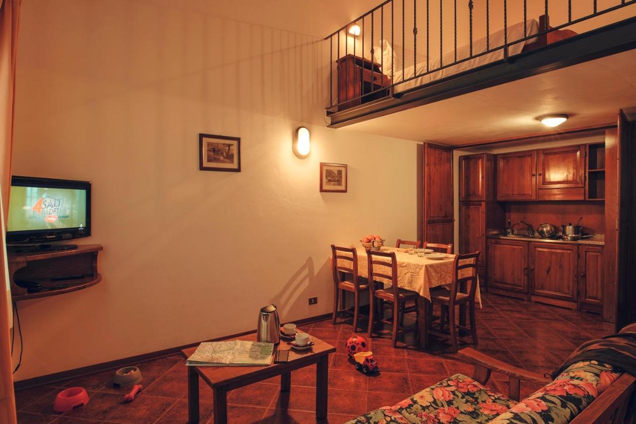 Casanova - Family Apartments Residence San Quirico dʼOrcia Kültér fotó